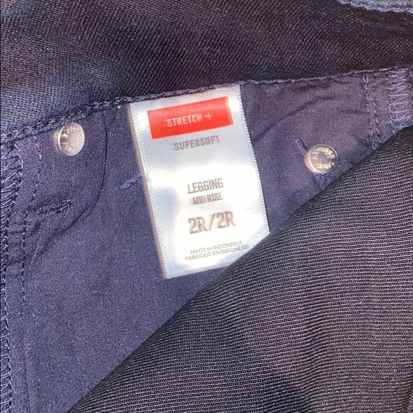 Express Jeans - Picture 3 of 6